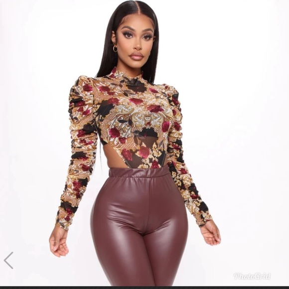 Fashion nova body suit - Picture 3 of 3